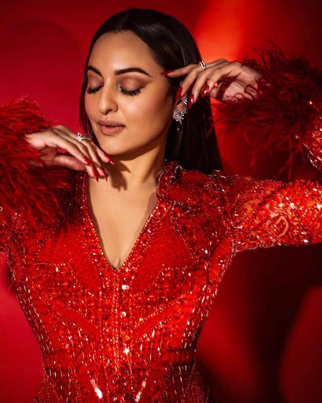 Sonakshi Sinha Wearing Beautiful Earrings Jewellery Red Lehenga Choli